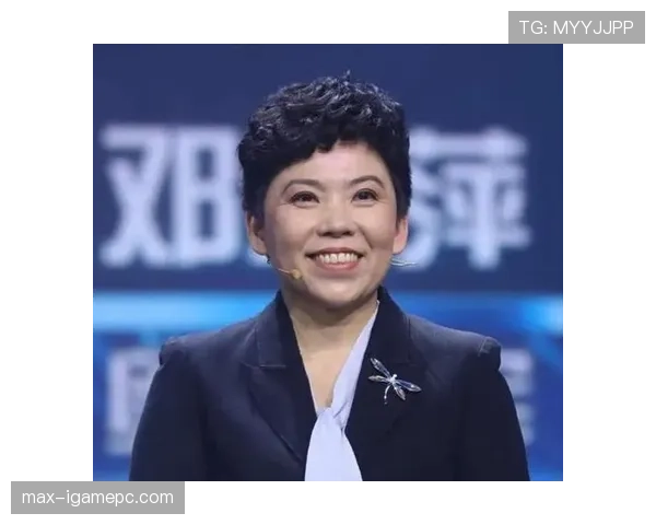 邓亚萍比赛间隙拿起手机刷剧，旁边大明星都愣住了？